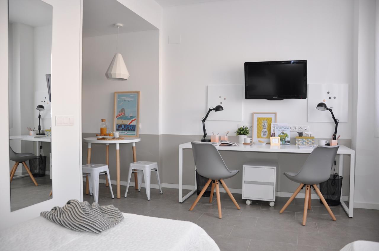 Residencia Universitaria Tarragona Mediterrani Hostel ภายนอก รูปภาพ